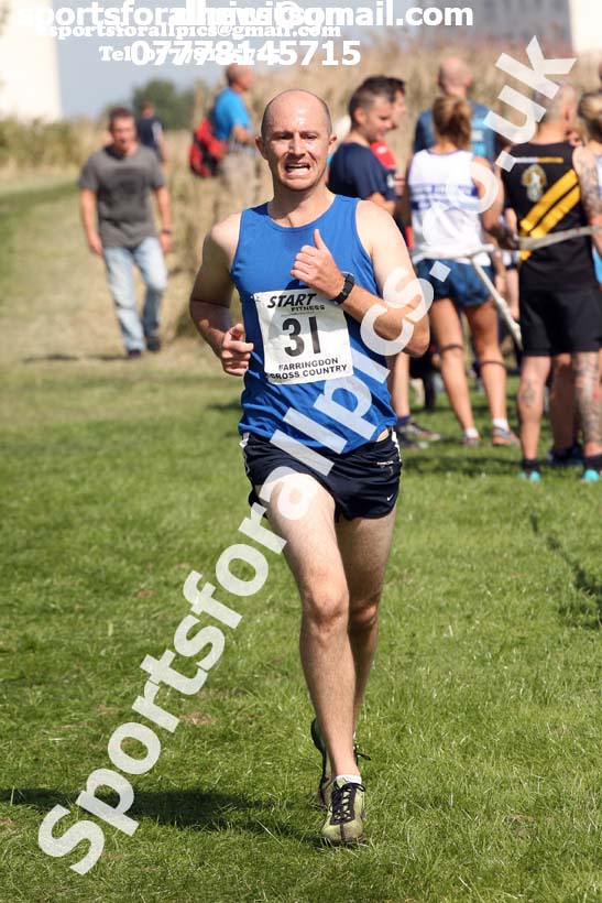 Senior mens and veteran relays, Sunderland Harriers Cross Country Relays, Farringdon, Sunderland . Photo: David T. Hewitson/Sports for All Pics